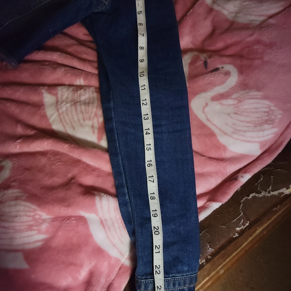 Rue 21 Cropped Blue Denim Jacket, Size M - Picture 5 of 8